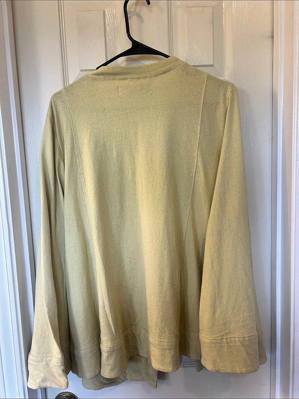 Free-est  Cardigan NWT - Picture 2 of 2